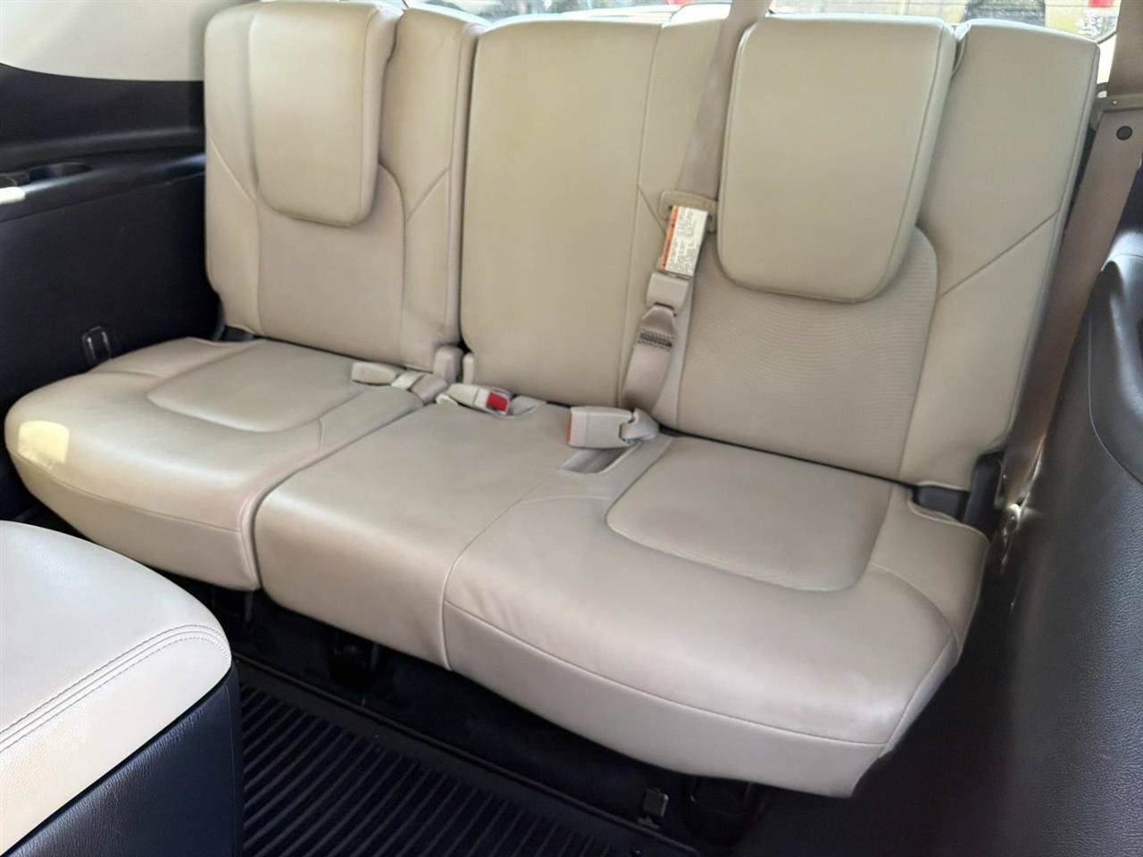 Used 2020 Nissan Armada Platinum w/ Captain's Chairs Package RWD image 16