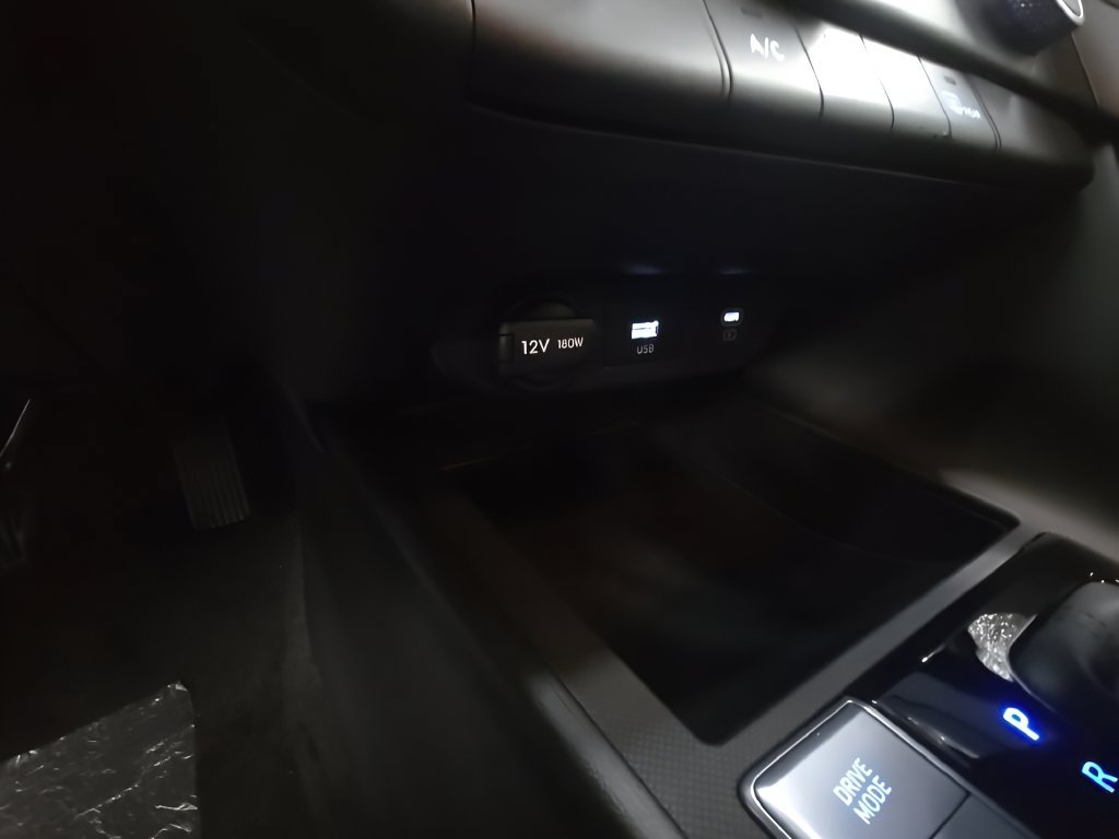 New 2026 Hyundai Elantra SE FWD image 34