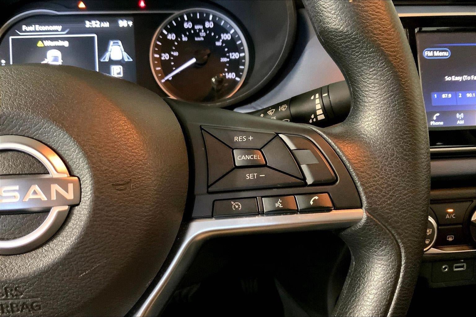 Used 2025 Nissan Versa SV FWD image 19
