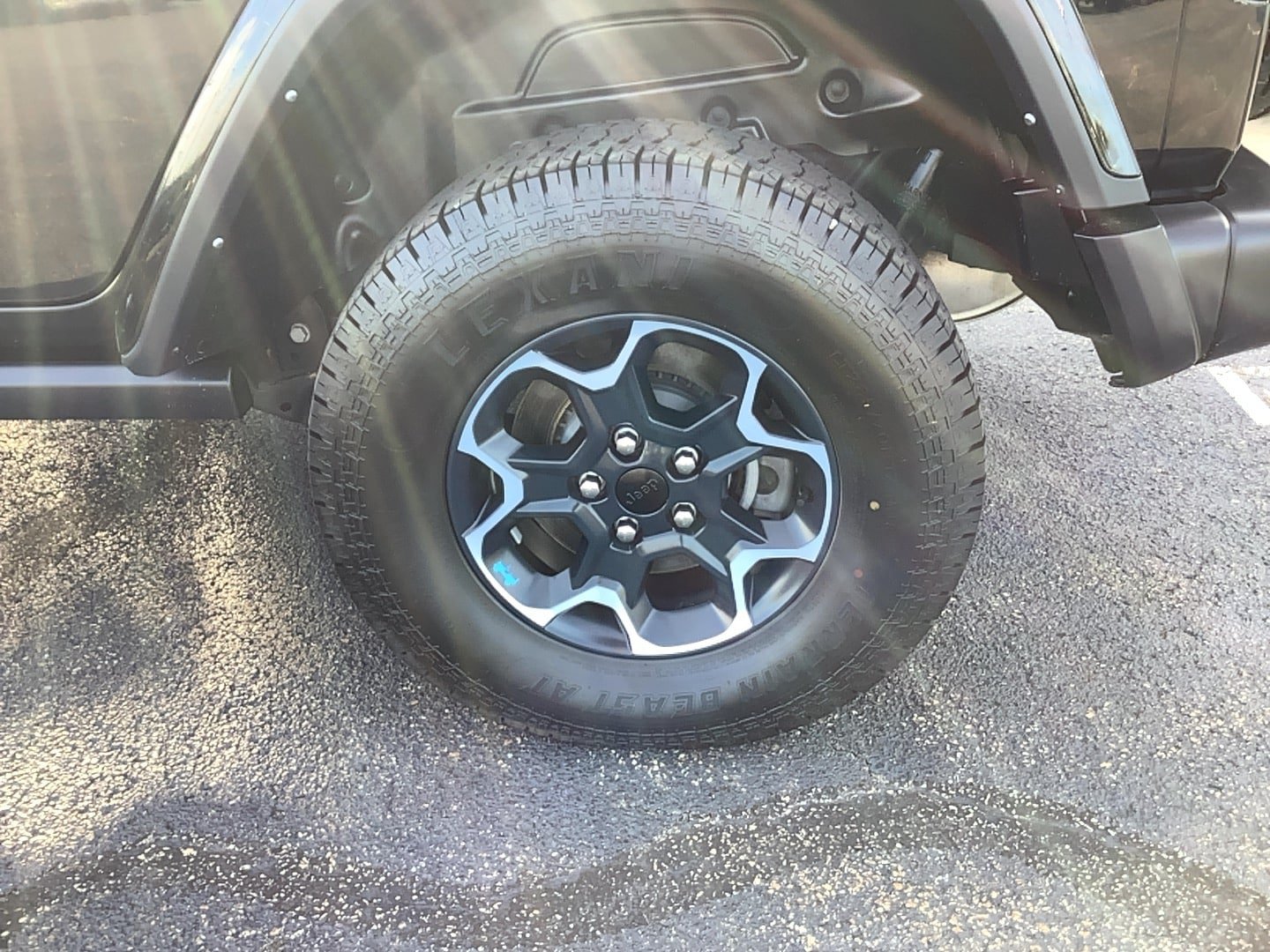 Certified 2023 Jeep Wrangler Unlimited Rubicon 4xe w/ Cold Weather Group AWD/4WD image 8