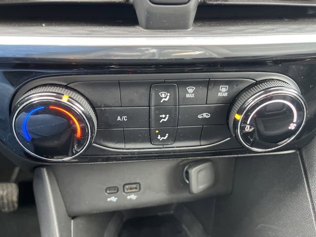 Used 2024 Buick Encore GX Sport Touring image 21