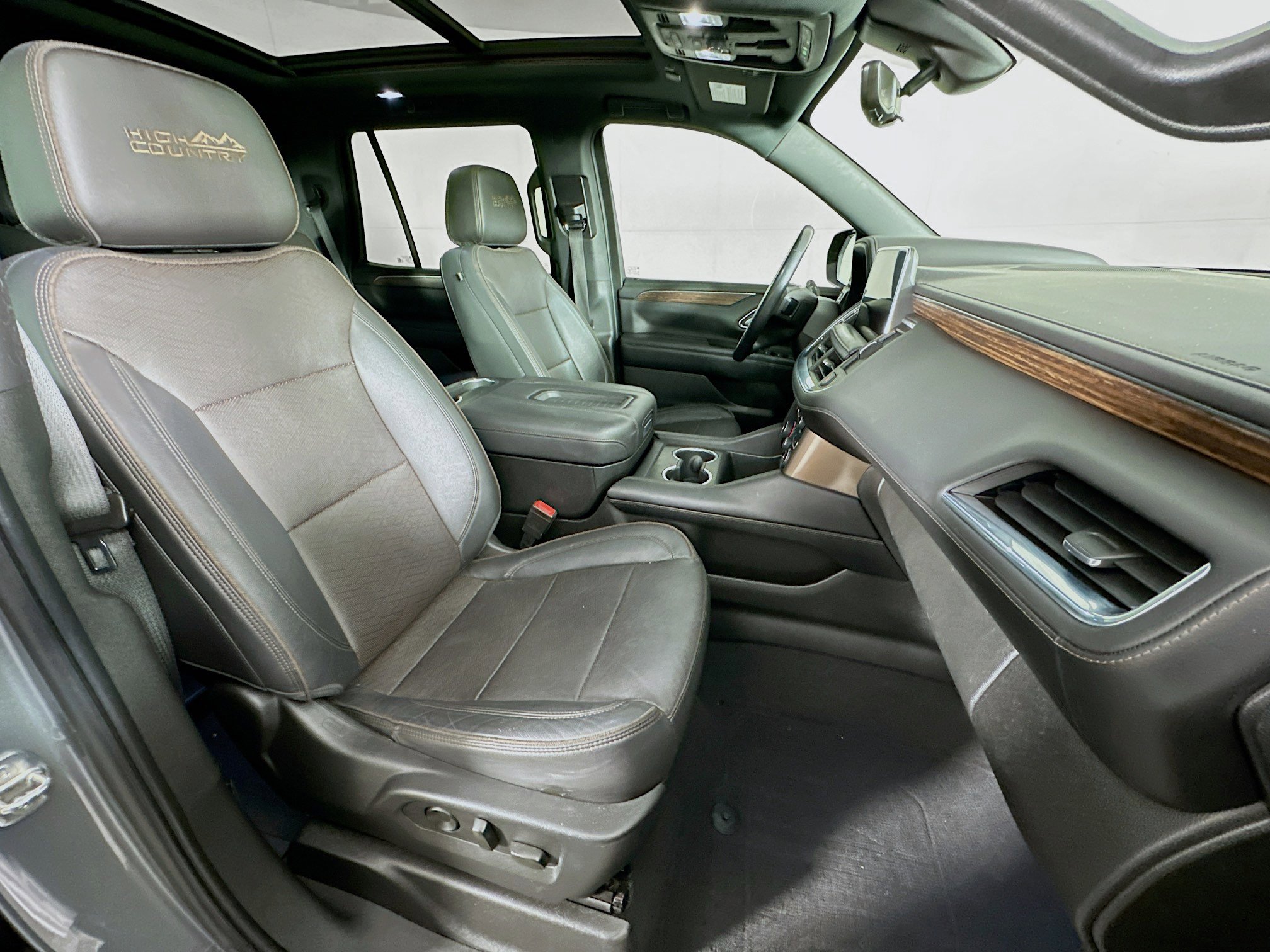 Used 2022 Chevrolet Tahoe High Country AWD/4WD image 33