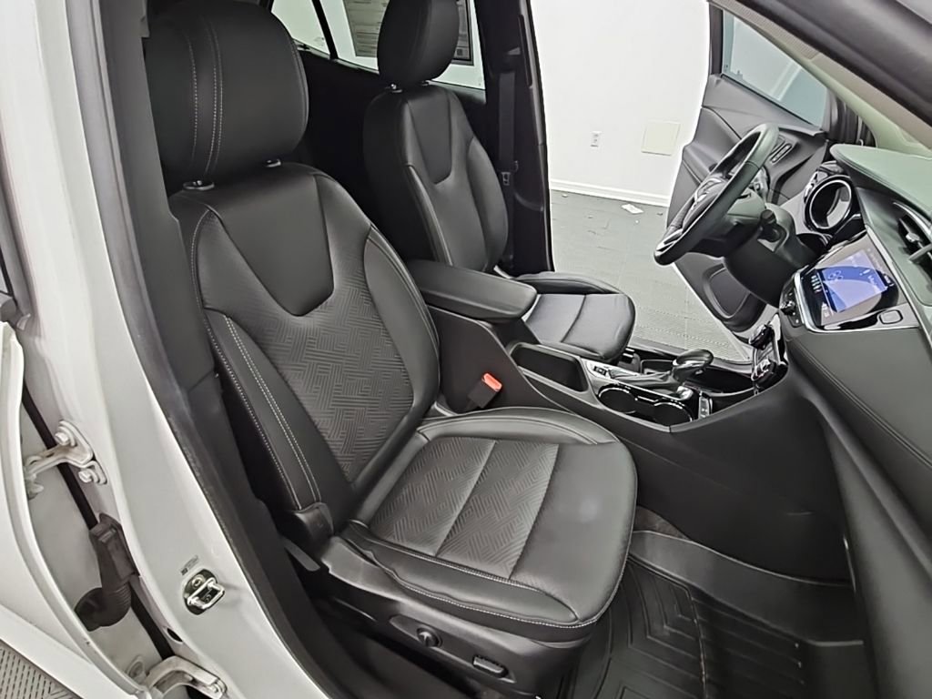 Used 2022 Buick Encore GX Essence w/ Experience Buick Package image 41