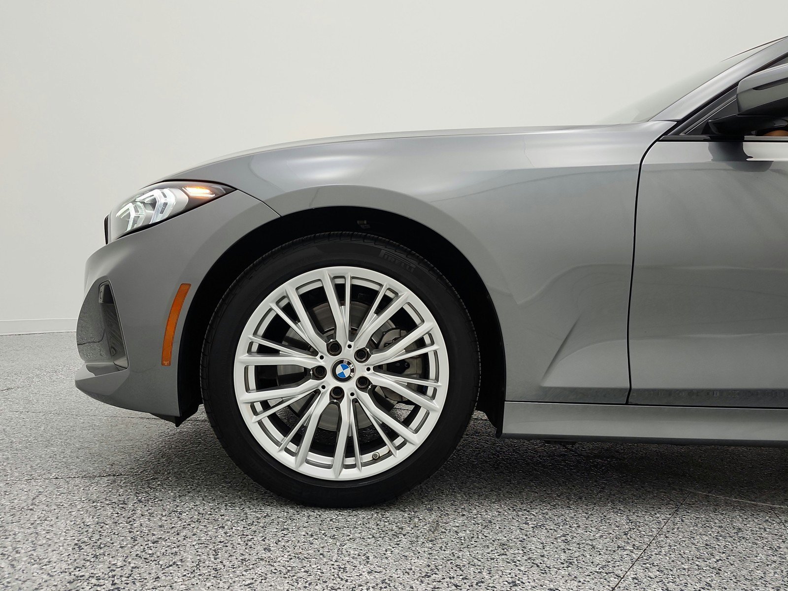 Used 2023 BMW 330i Sedan w/ Driving Assistance Package image 17