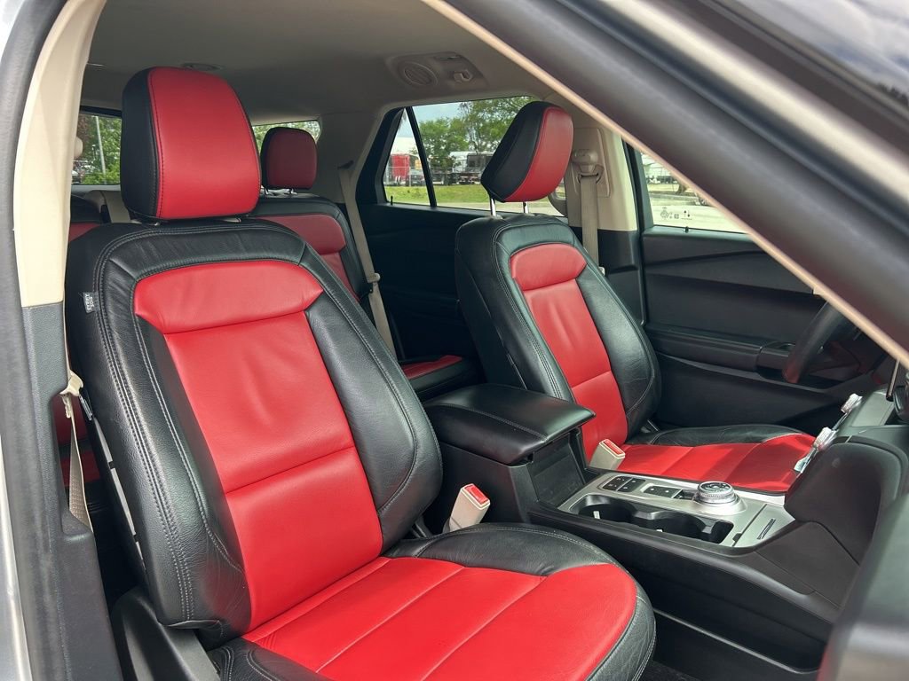 Used 2020 Ford Explorer 2WD w/ Class III Trailer Tow Package image 38