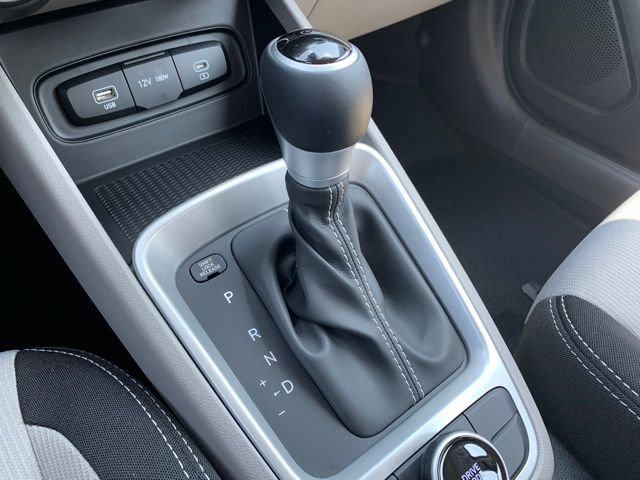 New 2025 Hyundai Venue SEL image 21