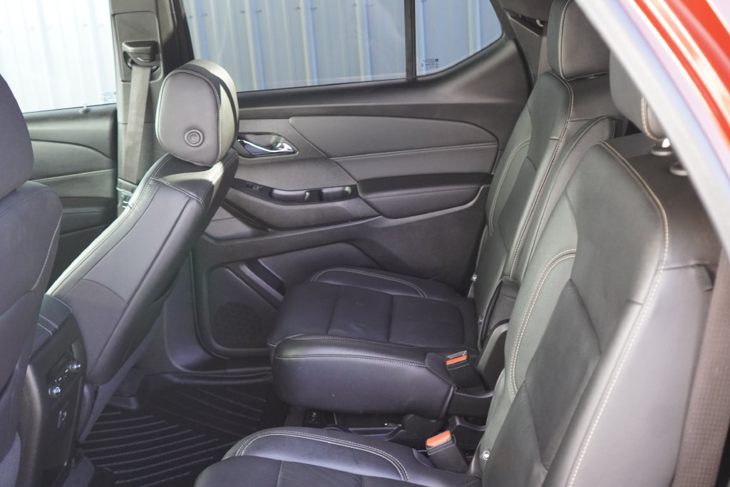 Used 2023 Chevrolet Traverse LT AWD/4WD image 29