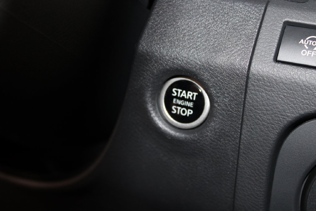 Used 2025 Nissan Frontier PRO-4X AWD/4WD image 32