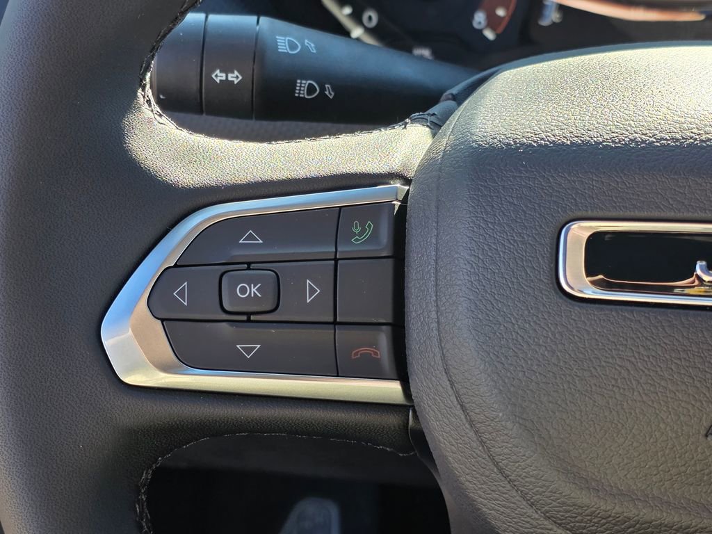 New 2026 Jeep Compass Latitude image 17