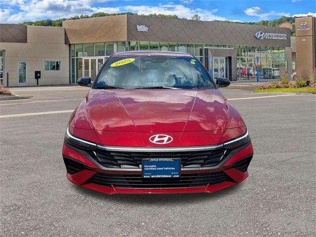 Certified 2025 Hyundai Elantra SEL image 8
