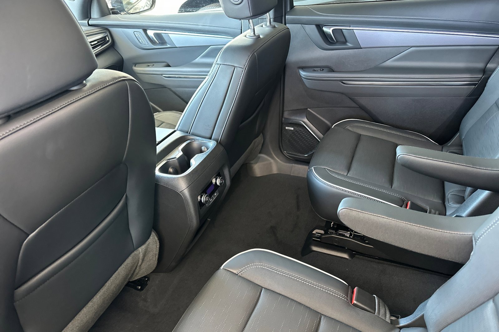 New 2025 Buick Enclave Sport Touring image 10