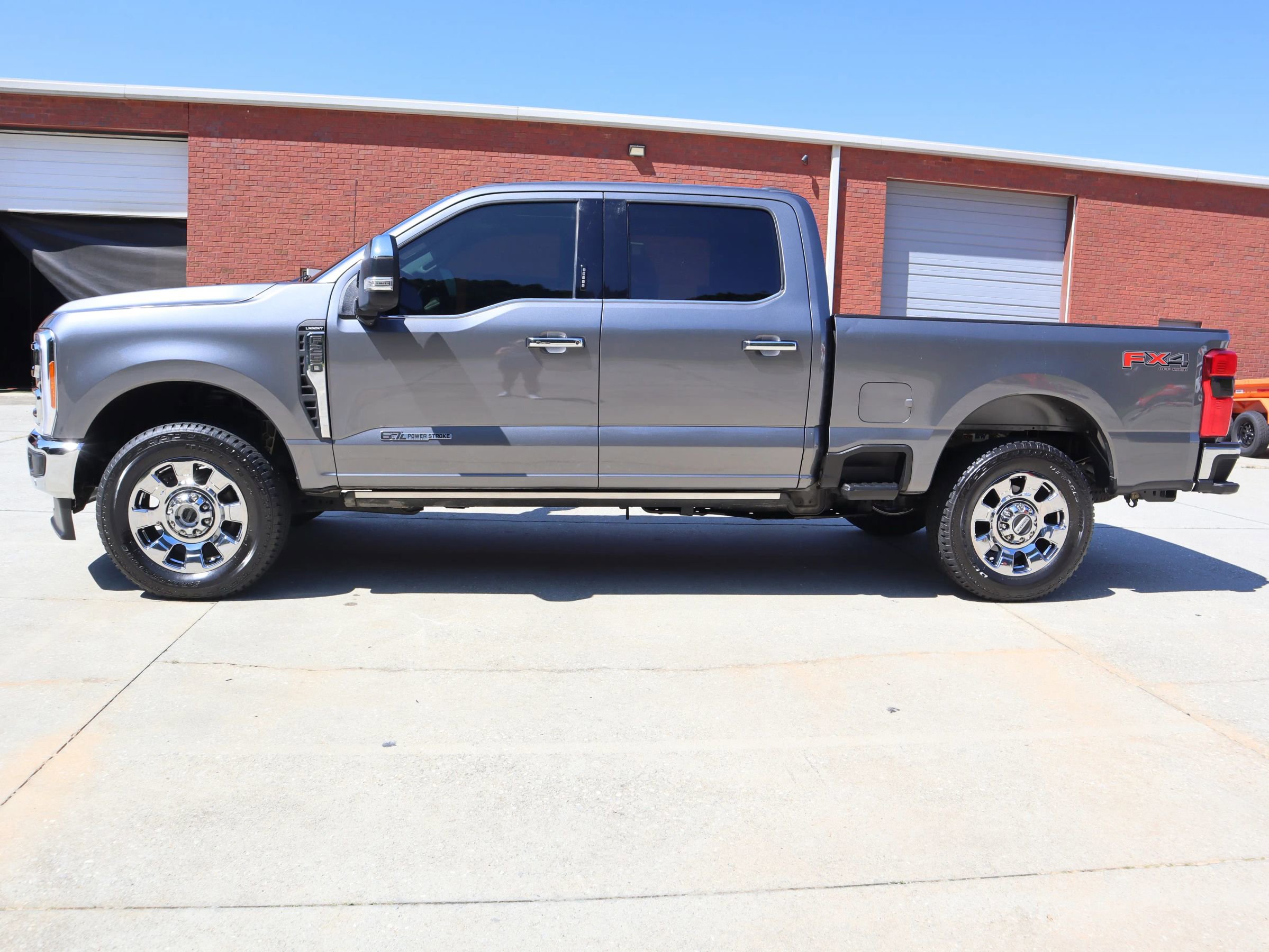 Used 2024 Ford F250 Lariat w/ Lariat Ultimate Package image 2