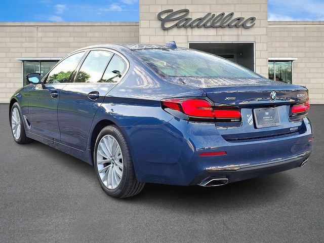 Used 2022 BMW 530i xDrive w/ Premium Package AWD/4WD image 4