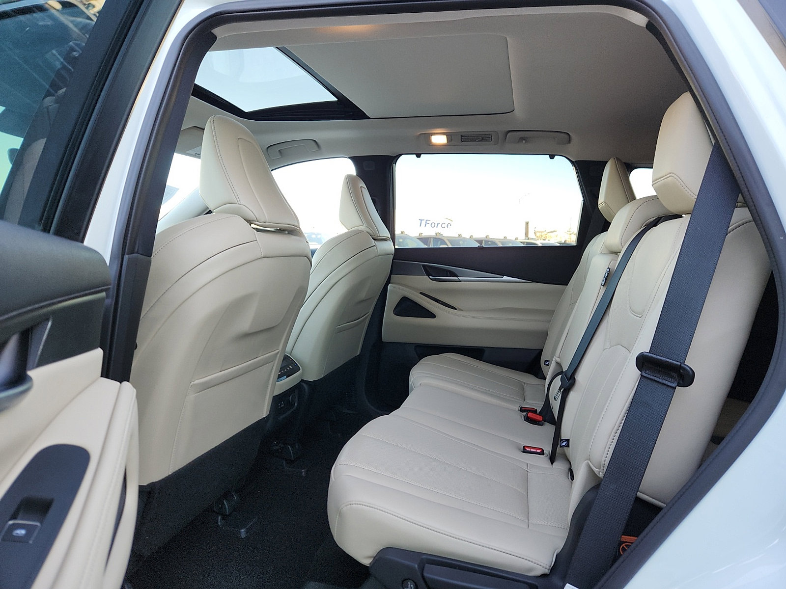 Used 2023 INFINITI QX60 Luxe w/ Cargo Package image 12