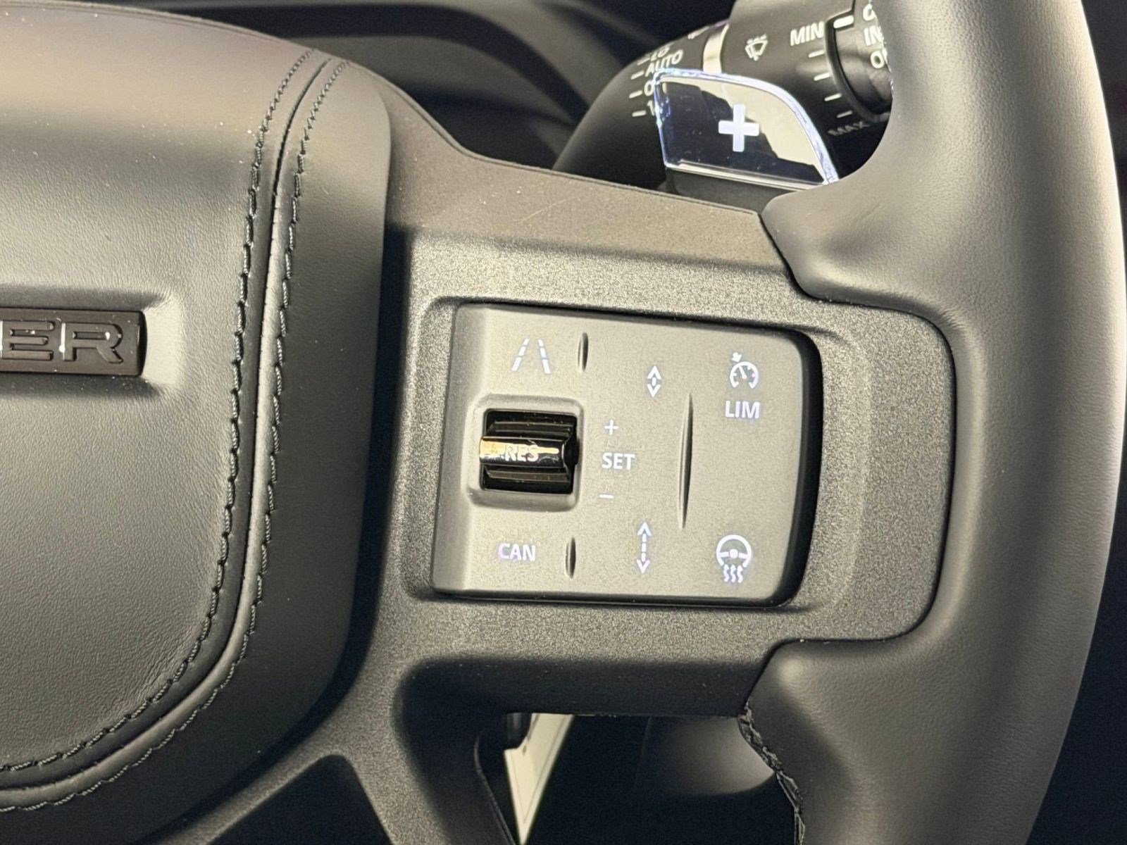 Used 2026 Land Rover Defender 110 OCTA image 16