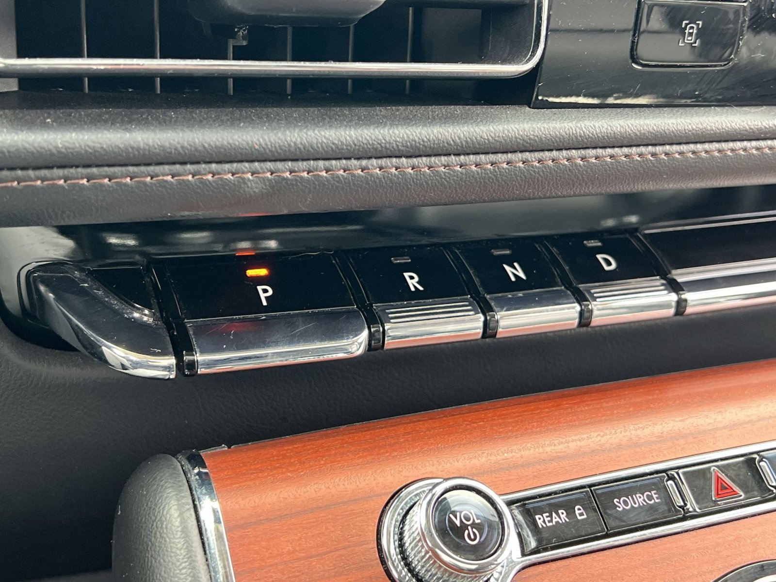 Used 2024 Lincoln Aviator Reserve image 19