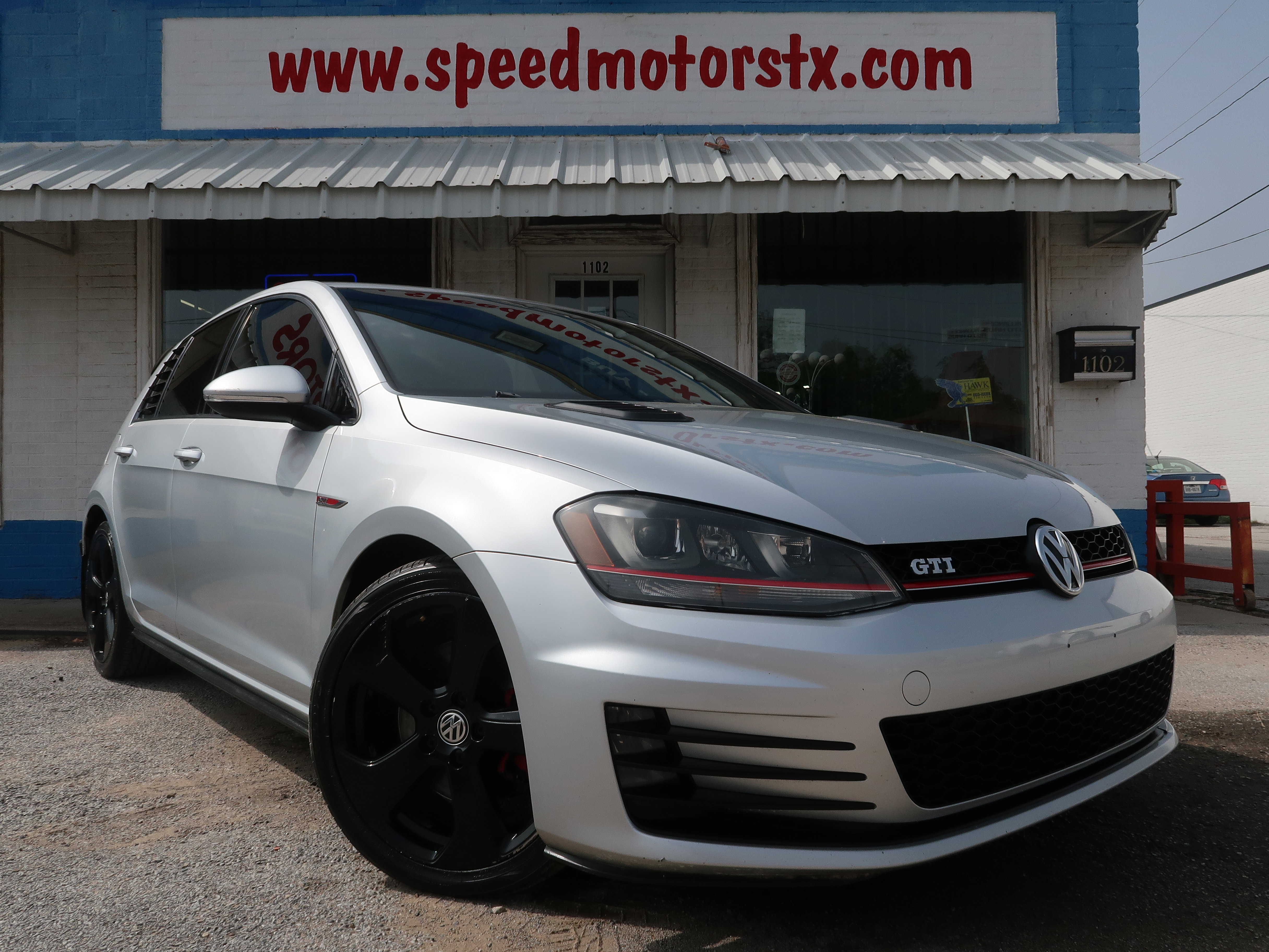 Used 2015 Volkswagen GTI S FWD image 2