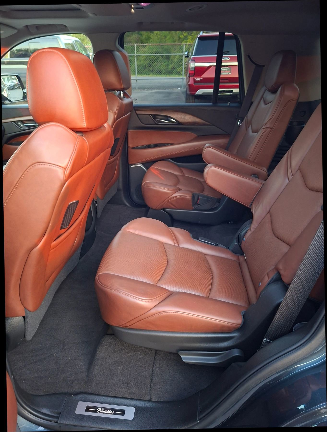 Used 2020 Cadillac Escalade Luxury AWD/4WD image 8