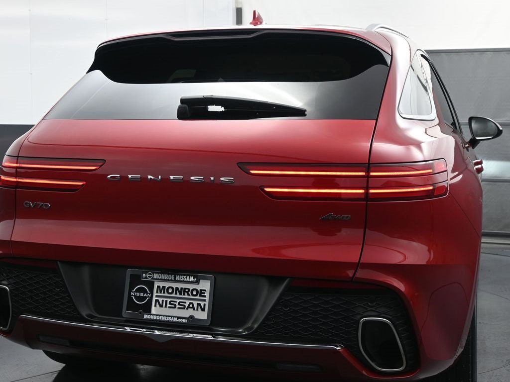 Used 2022 Genesis GV70 2.5T image 10