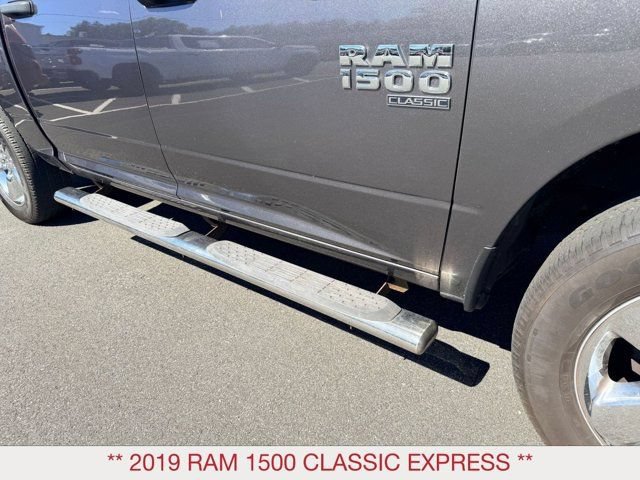 Certified 2019 RAM 1500 Express w/ Express Value Package AWD/4WD image 9