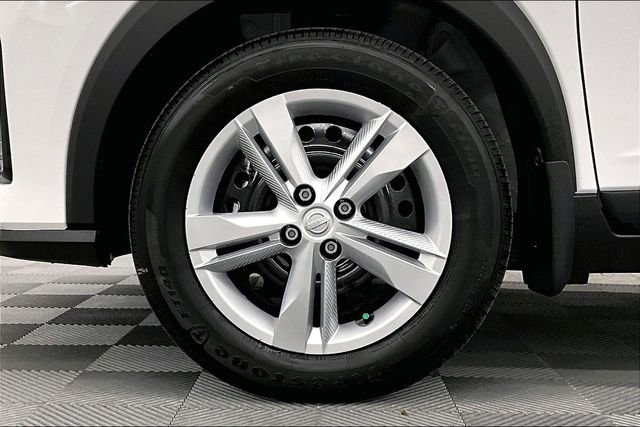 New 2025 Nissan Kicks Play S image 13