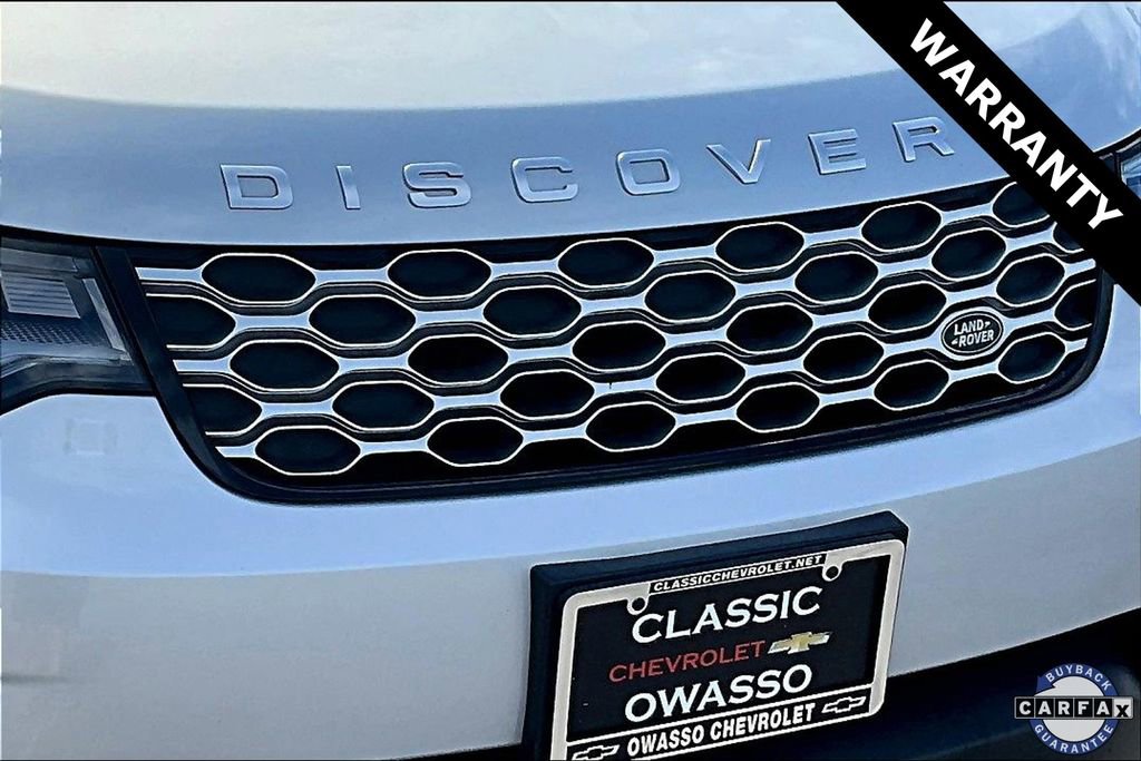 Used 2024 Land Rover Discovery S image 32