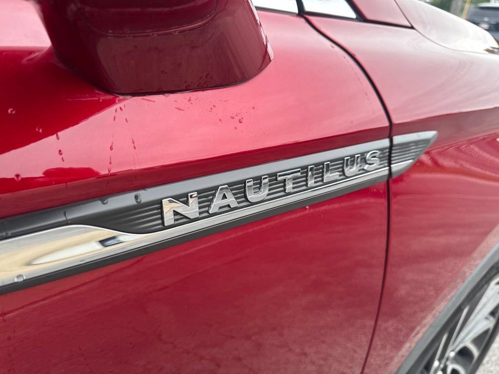 Used 2019 Lincoln Nautilus Reserve w/ Driver Assistance Package FWD image 44