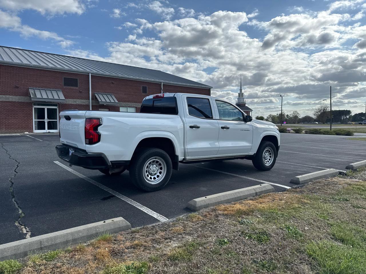 Used 2023 Chevrolet Colorado W/T w/ WT Convenience Package II image 4