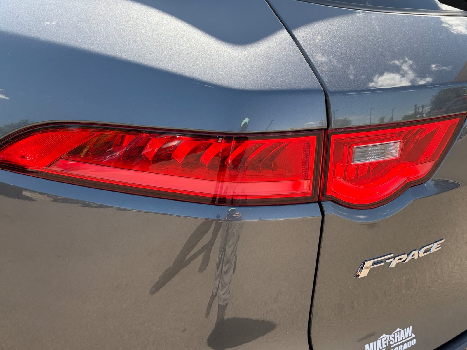 Used 2019 Jaguar F-PACE Prestige AWD/4WD image 16