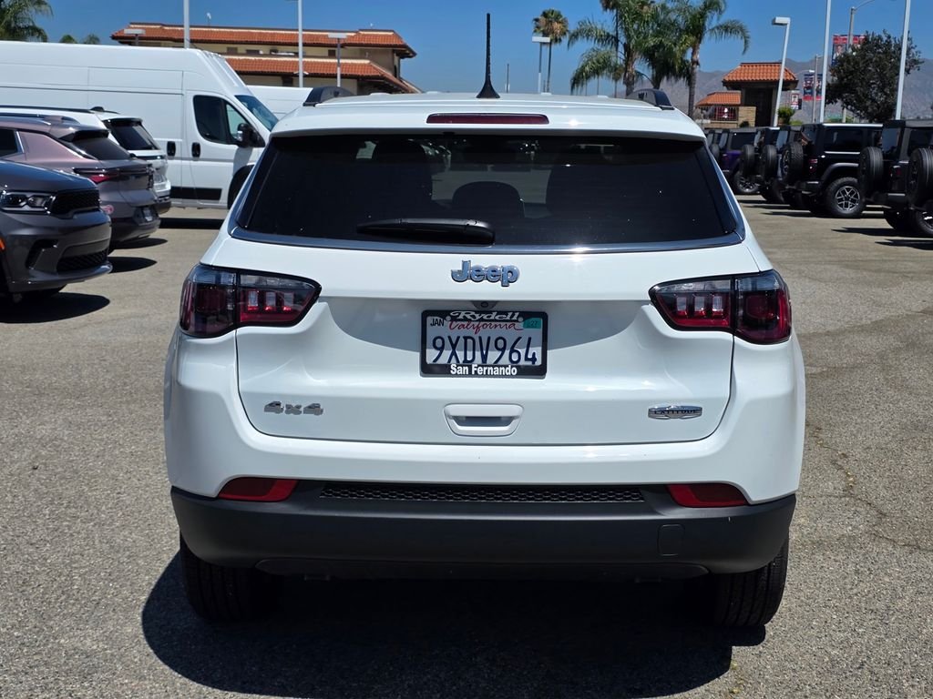 New 2026 Jeep Compass Latitude AWD/4WD image 5