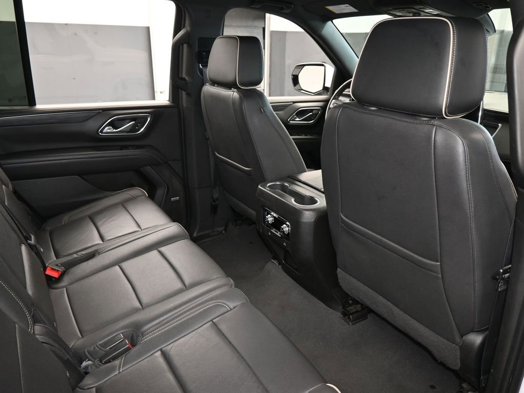 Used 2023 GMC Yukon SLT image 49