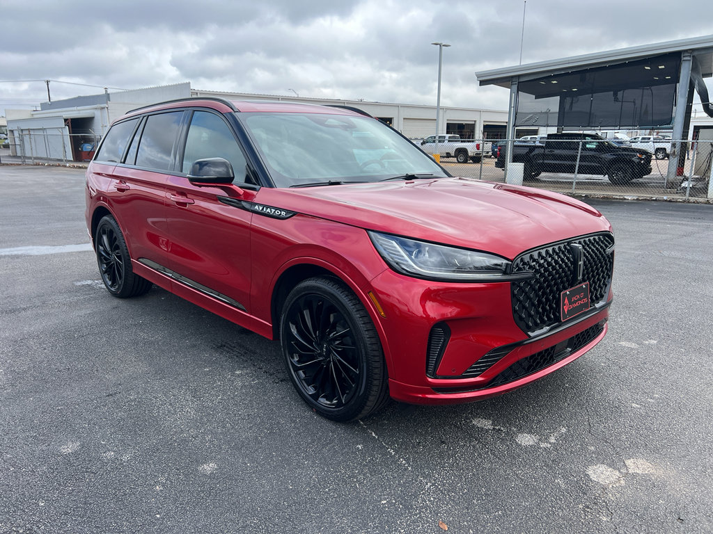 New 2026 Lincoln Aviator Reserve w/ Jet Appearance Package image 1