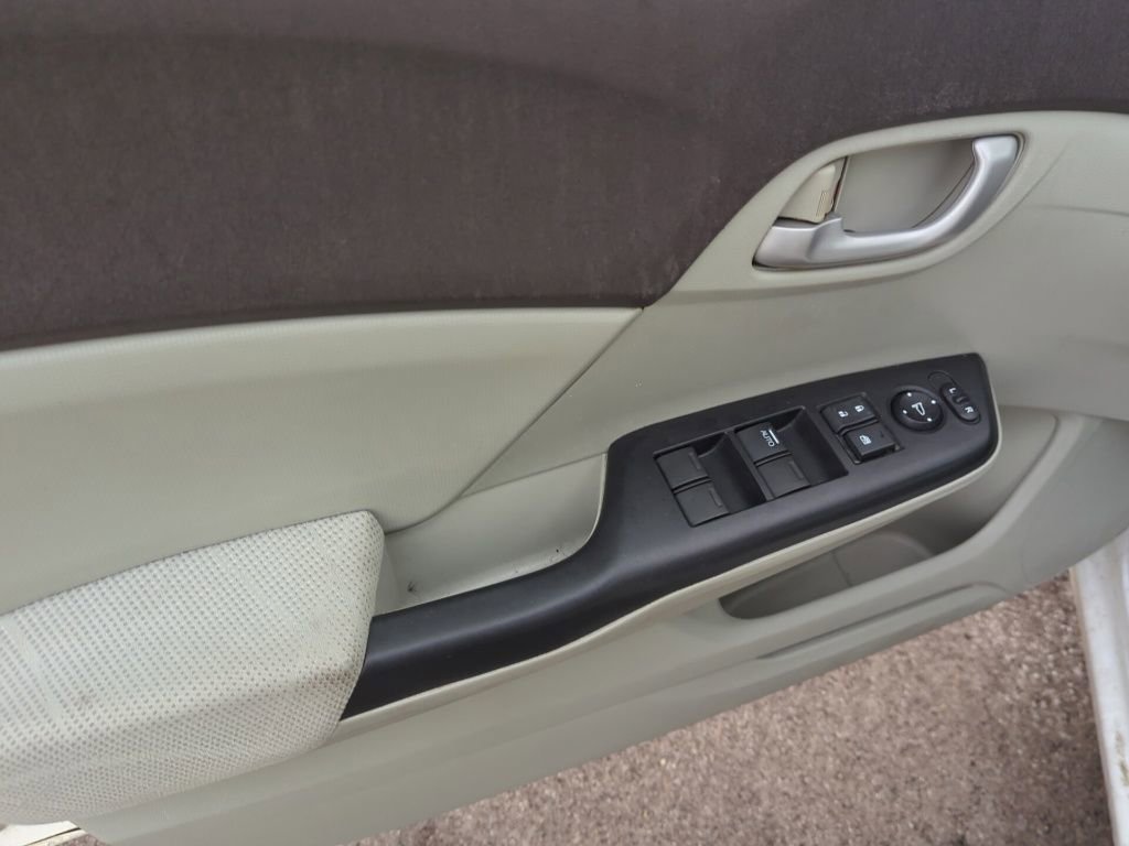 Used 2012 Honda Civic HF image 8