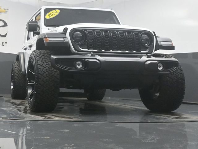 Used 2024 Jeep Wrangler Willys image 3