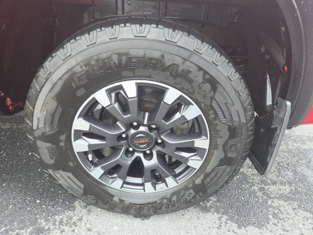 Used 2021 Nissan Titan PRO-4X w/ Pro-4x Convenience Package AWD/4WD image 32
