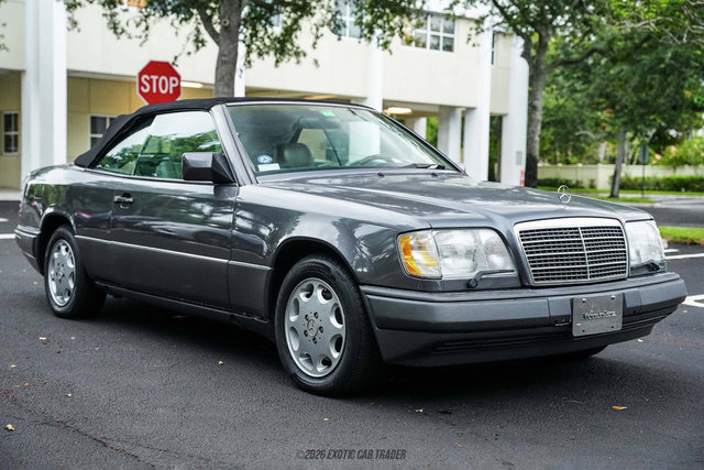 Used 1995 Mercedes-Benz E 320 Convertible image 22