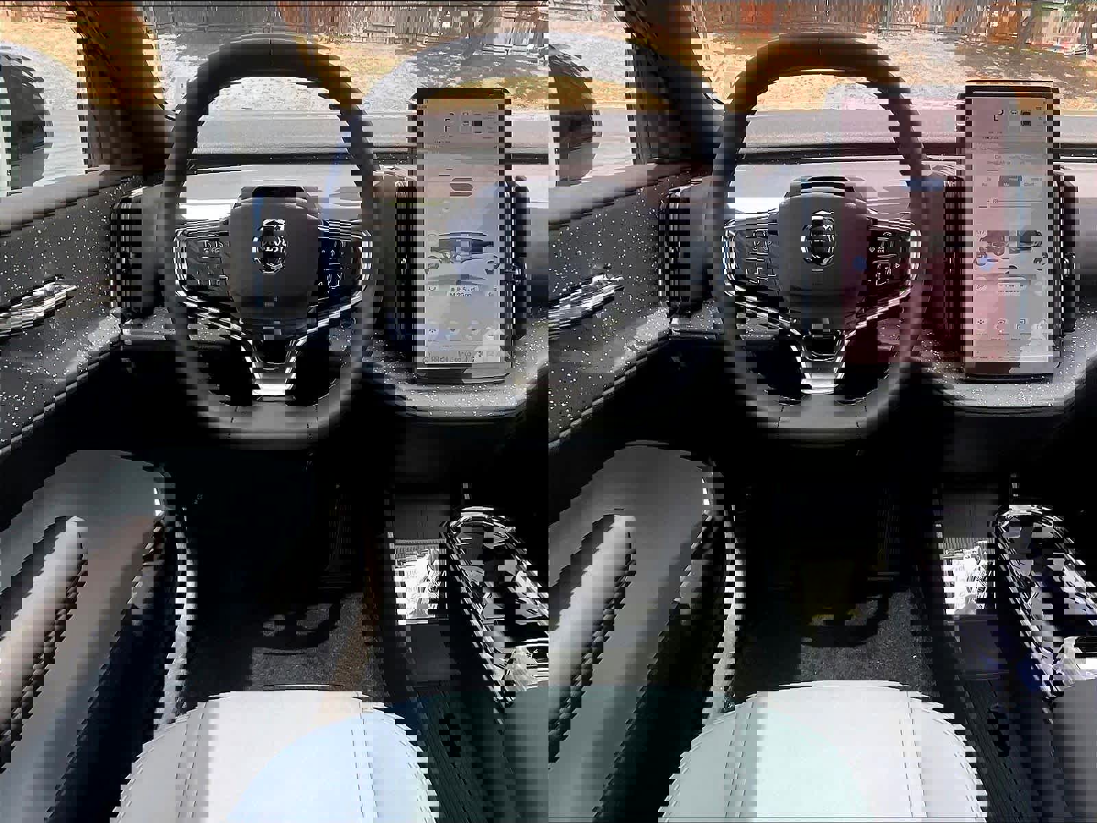 New 2026 Volvo EX30 Ultra w/ Climate Package image 15