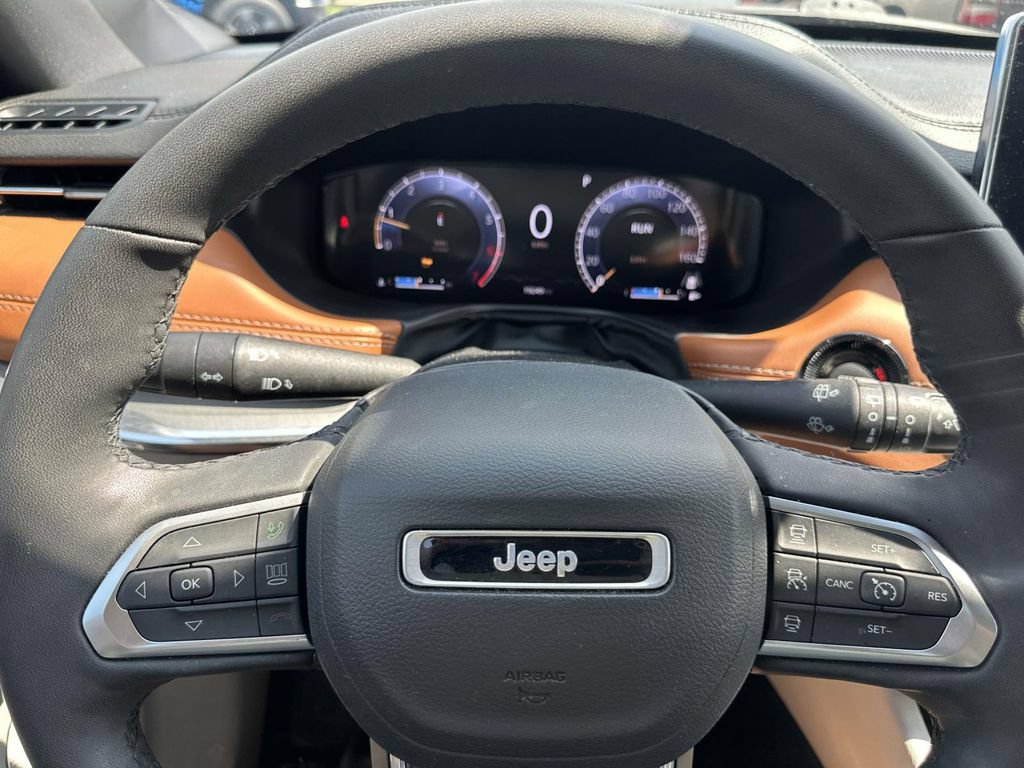 Used 2024 Jeep Compass Limited w/ Elite Group AWD/4WD image 19