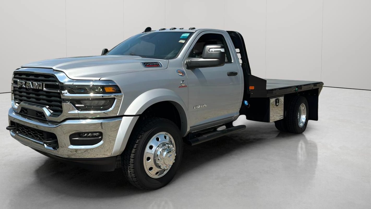 New 2026 RAM 5500 4x4 Regular Cab image 10
