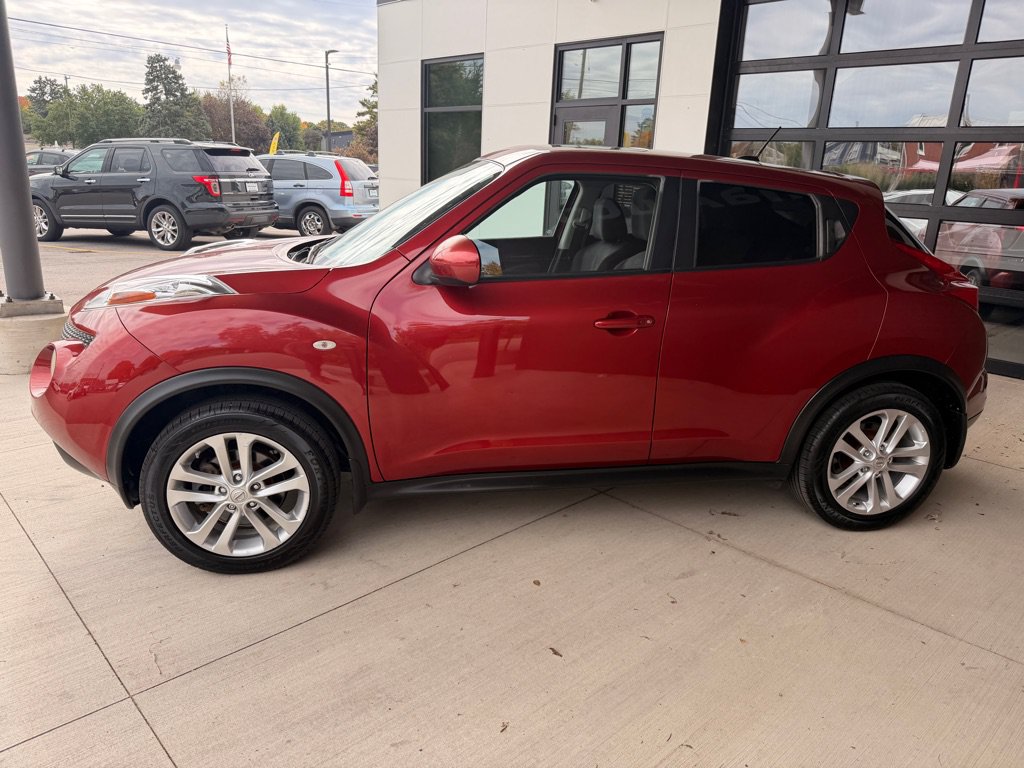 Used 2012 Nissan Juke SV AWD/4WD image 4