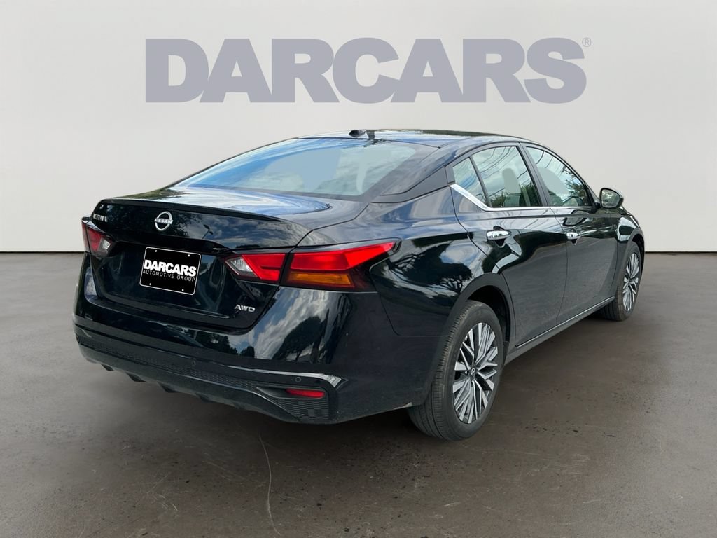 Used 2025 Nissan Altima 2.5 SV AWD/4WD image 7