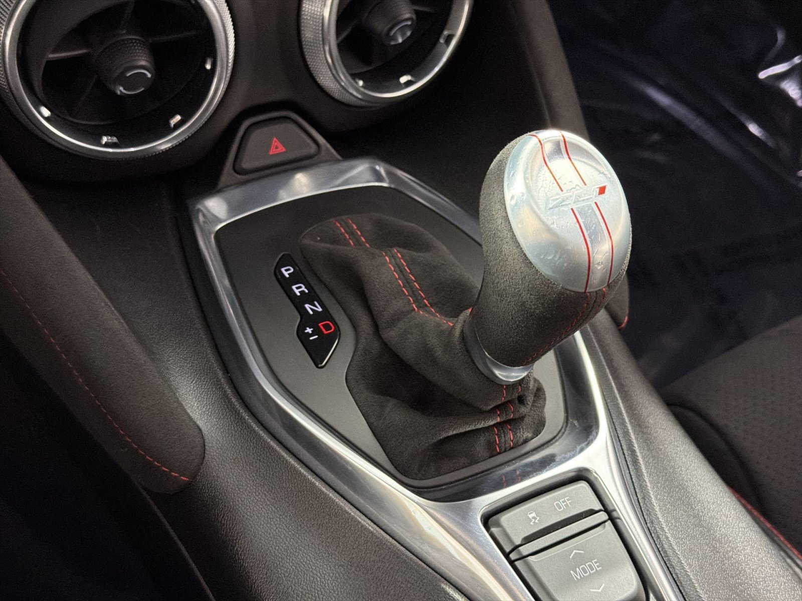 Used 2018 Chevrolet Camaro ZL1 RWD image 21