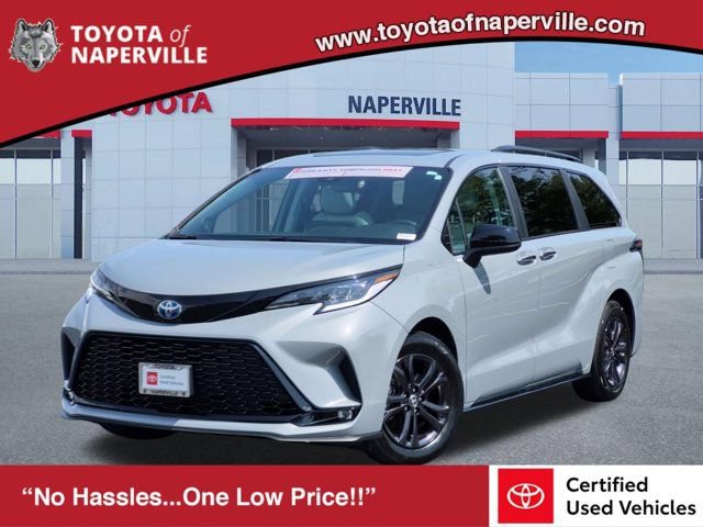 Certified 2025 Toyota Sienna XSE AWD/4WD image 1