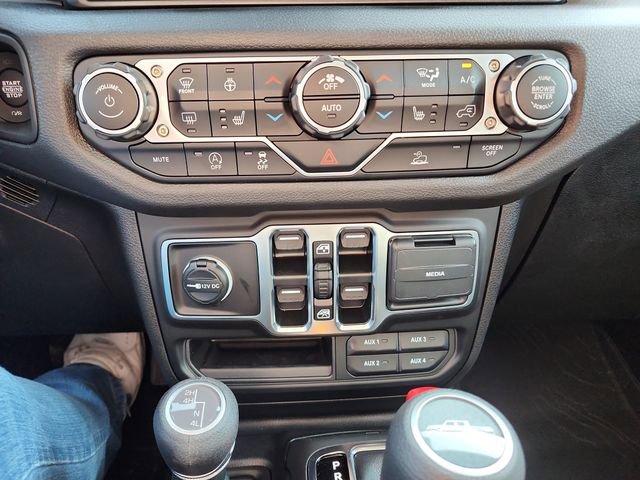 New 2025 Jeep Gladiator Sport image 28