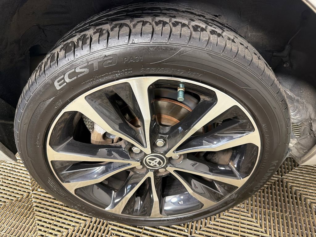 Used 2019 Toyota Corolla SE FWD image 17