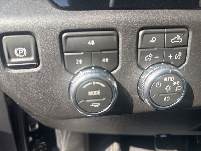 New 2026 GMC Sierra 2500 SLE image 15