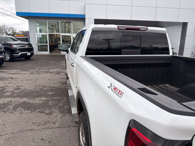 Used 2025 GMC Sierra 1500 SLT w/ SLT Premium Package AWD/4WD image 36