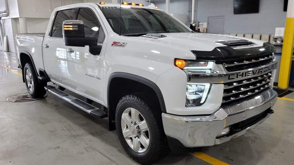Used 2021 Chevrolet Silverado 2500 LTZ w/ LTZ Premium Package image 2