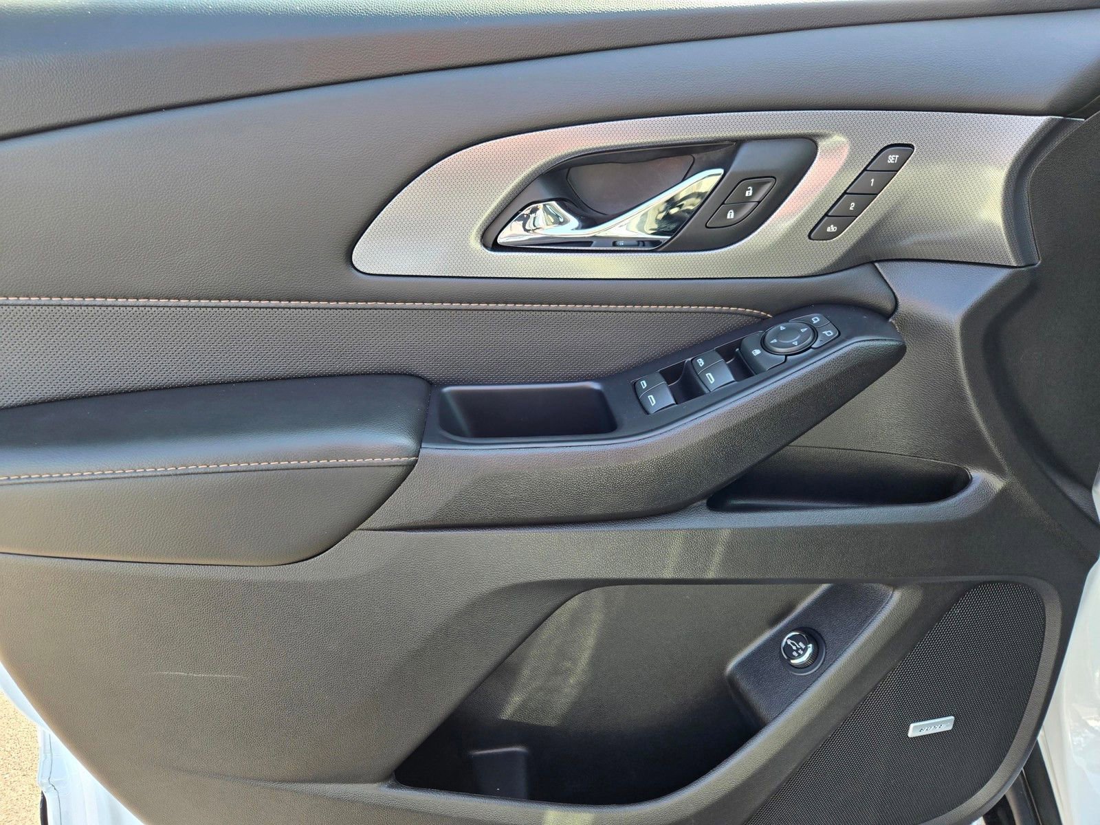 Used 2021 Chevrolet Traverse Premier w/ Redline Edition FWD image 14