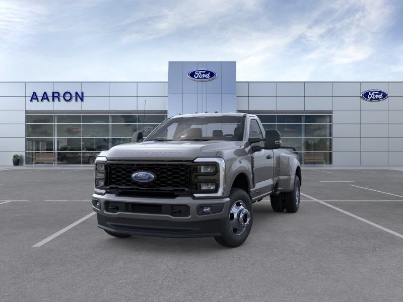 New 2026 Ford F350 4x4 Regular Cab DRW Super Duty image 3